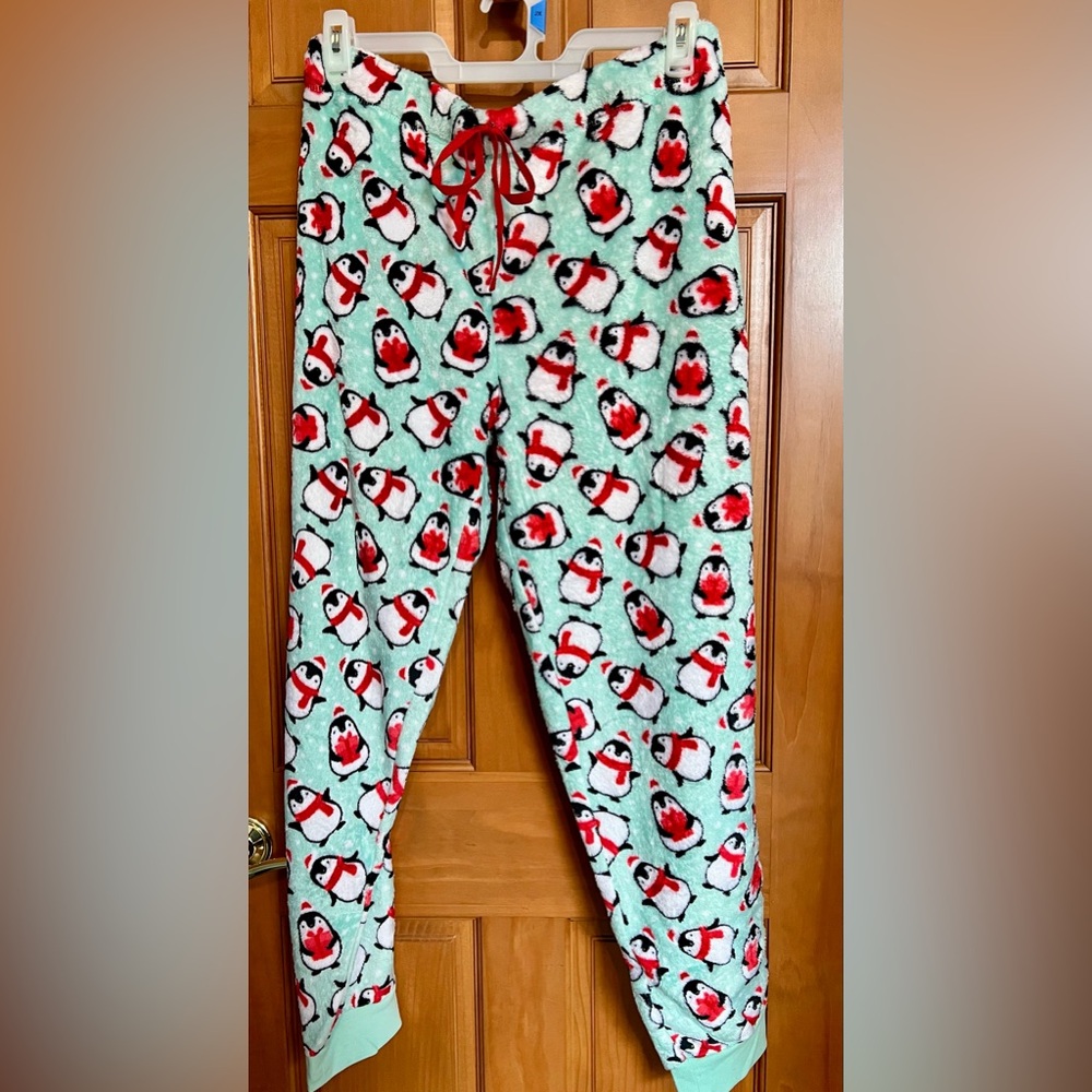 Secret Treasures Mint Penguin Pajama Pants